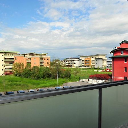 Moderno Trilocale Laura Apartment Dalmine Bagian luar foto